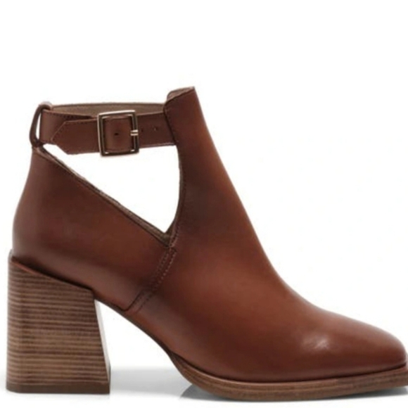 FREE PEOPLE* Brady shoe bootie ankle boot leather block heel buckle detail sz 39 - Picture 7 of 17